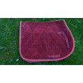 Tapis bordeaux