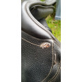 Selle en cuir noir