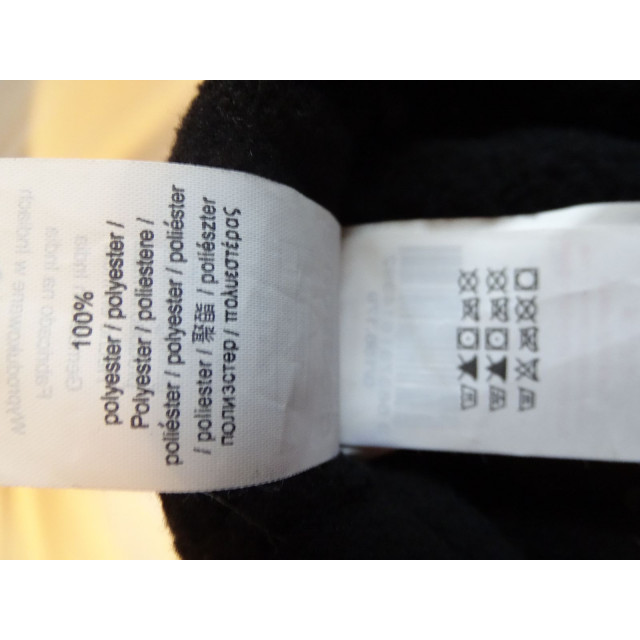 Couverture en polaire noire