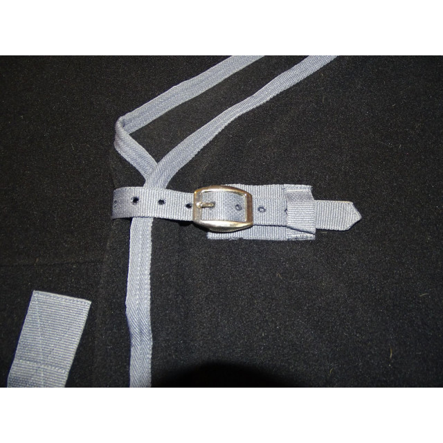 Couverture en polaire noire