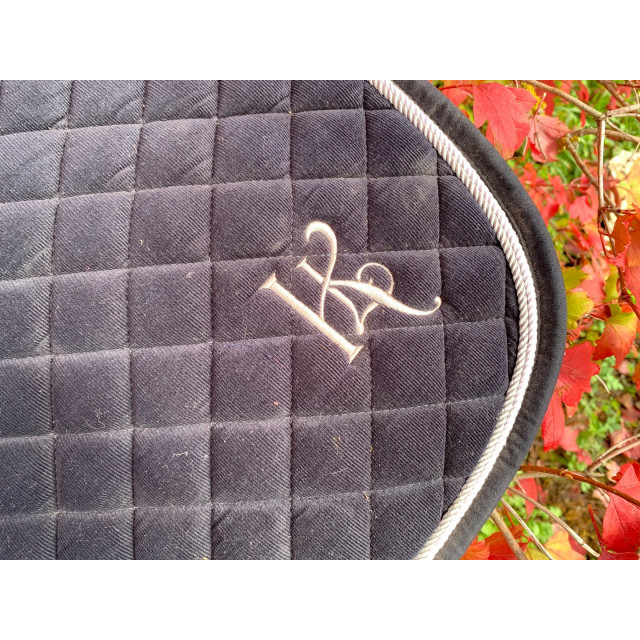 Tapis bleu marine kingslang