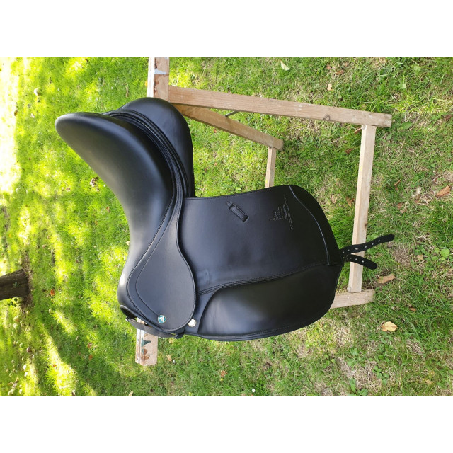 Selle dressage Prestige 18