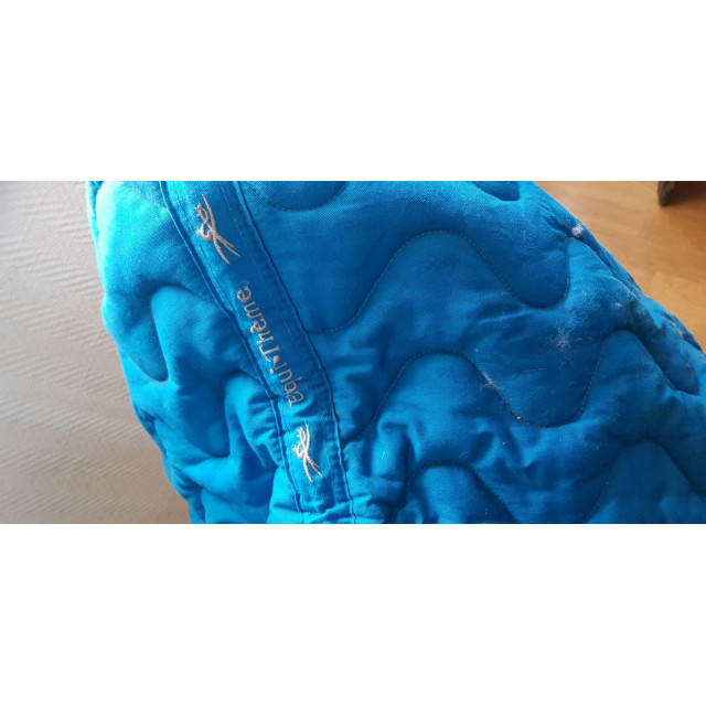 Tapis bleu