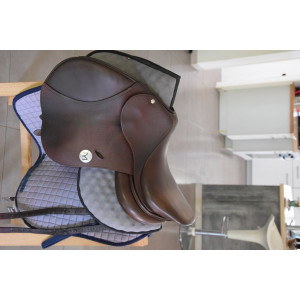 A vendre Selle Meyer  CSO 16,5" très bon état