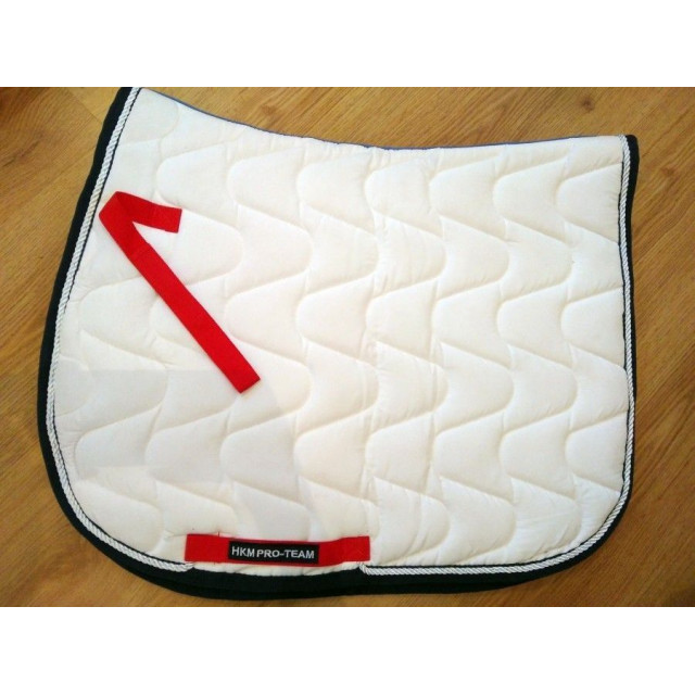 Tapis de selle HKM pro team, taille cheval, blanc, liseré bleu marine, cordelette argent.
