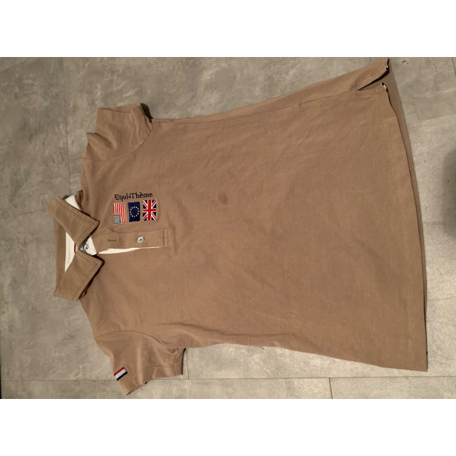 polo beige drapeaux
