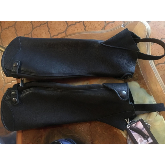 Chaps Dyon Comfort - Neuves, jamais portées. Taille S Court