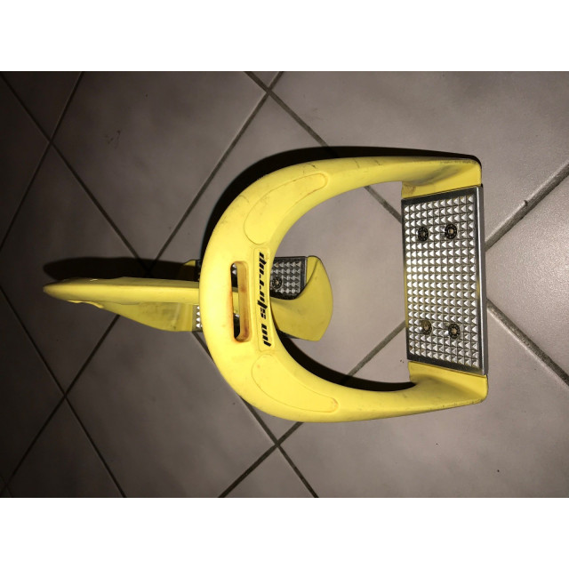 Étriers jaune