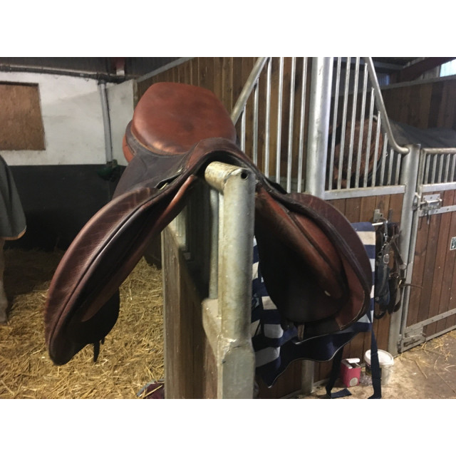 Selle d’obstacle Henri de Rivel 17,5 pouce