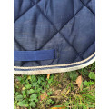 Tapis bleu marine