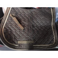 Tapis de selle HKM