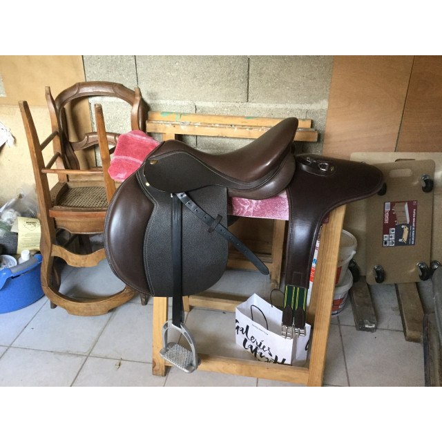 Sangle bavette marron Éric Thomas