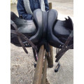 Selle de dressage AGM très bon état