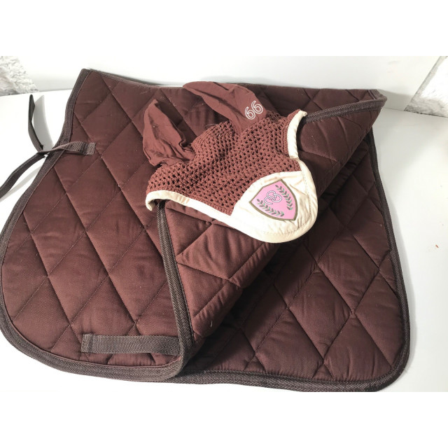 Ensemble tapis de selle / bonnet