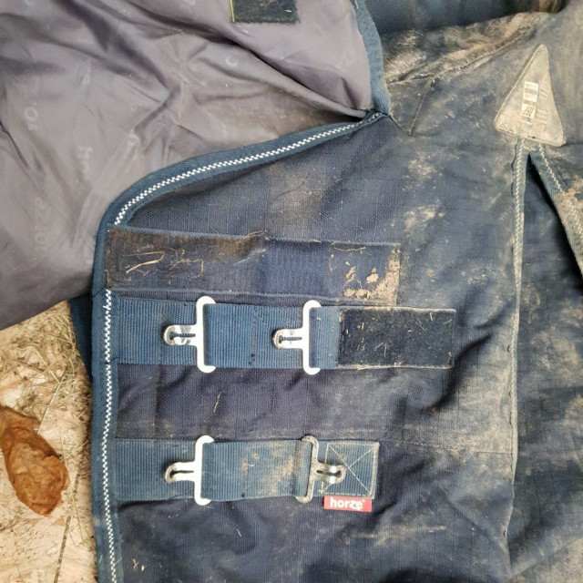 Couverture Combo Avalanche Horze 1200D - 350g - taille 145 - trés bon état