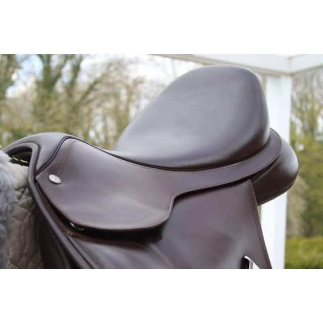 Selle Bates 17.5 havane