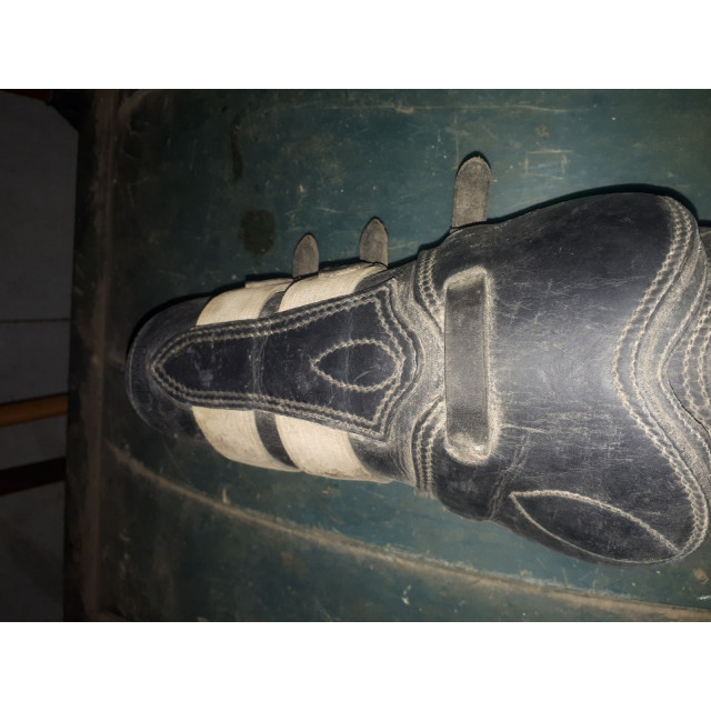 guetres devoucoux cuirs