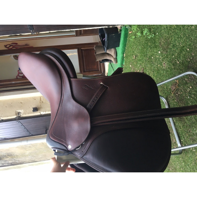 Selle Antares connexion