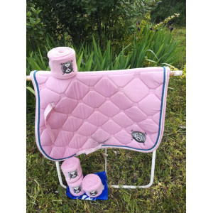 Ensemble tapis et bandes rose pâle