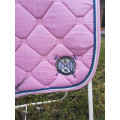 Ensemble tapis et bandes rose pâle