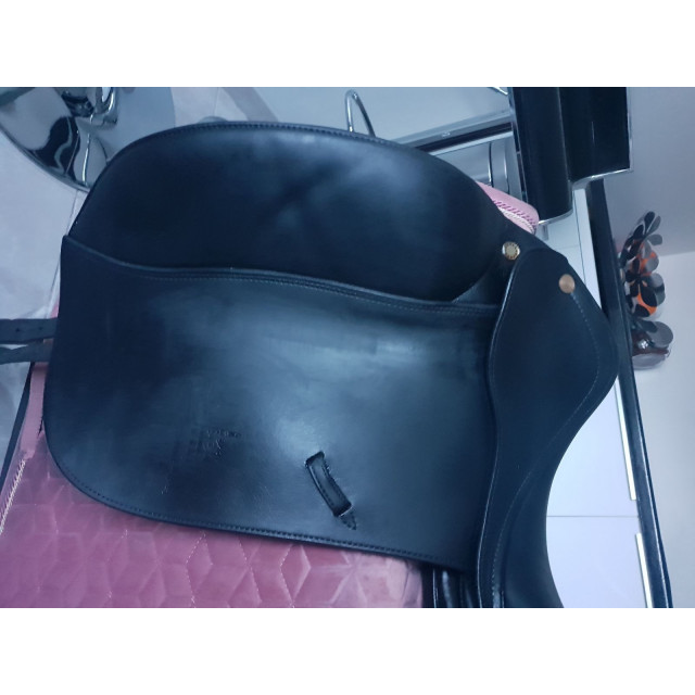 Selle de dressage Prestige modèle Modena