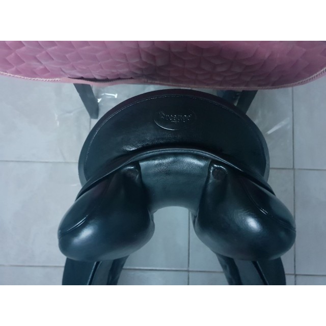 Selle de dressage Prestige modèle Modena