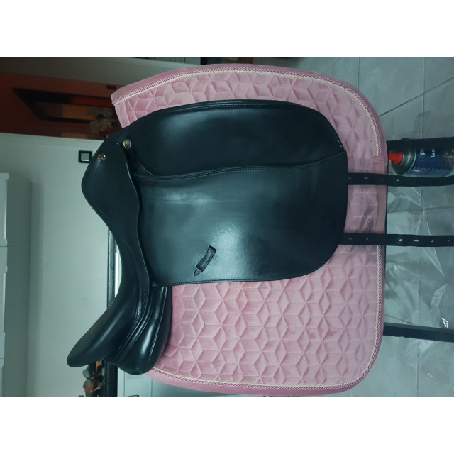 Selle de dressage Prestige modèle Modena