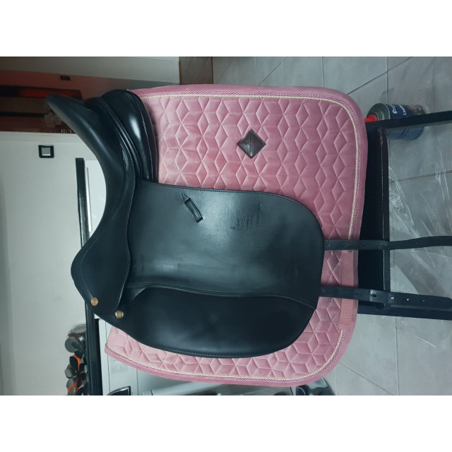 Selle de dressage Prestige modèle Modena