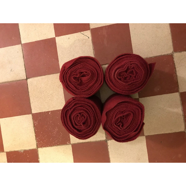 4 bandes de polo rouge bordeaux