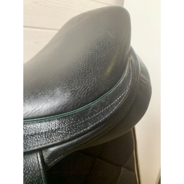 Selle Ronzon Diamond Jump 17" noir