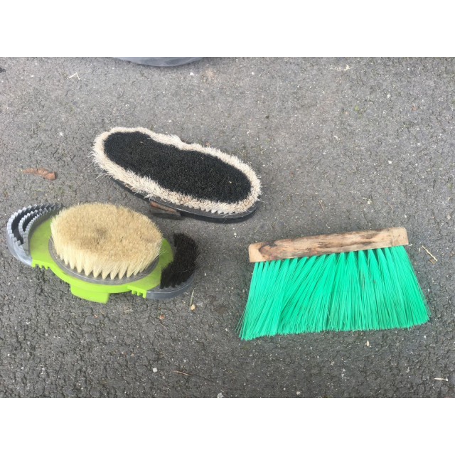 Lot de brosses