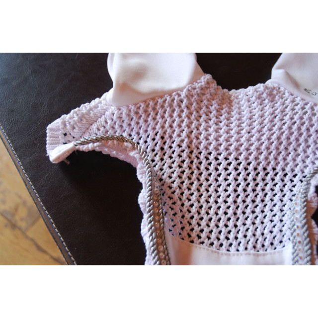 Bonnet blanc et strass taille cheval