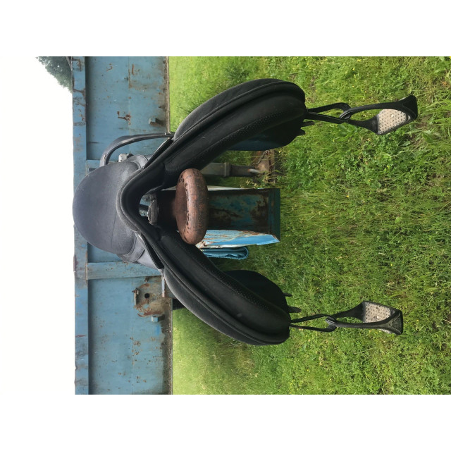 Selle mixte Wintec 2000 17,5 pouces