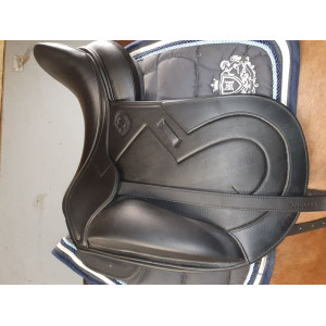 Selle de dressage Antarès Signature neuve