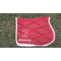 Ensemble tapis scapa + bonnet br rouge toujours dispo!