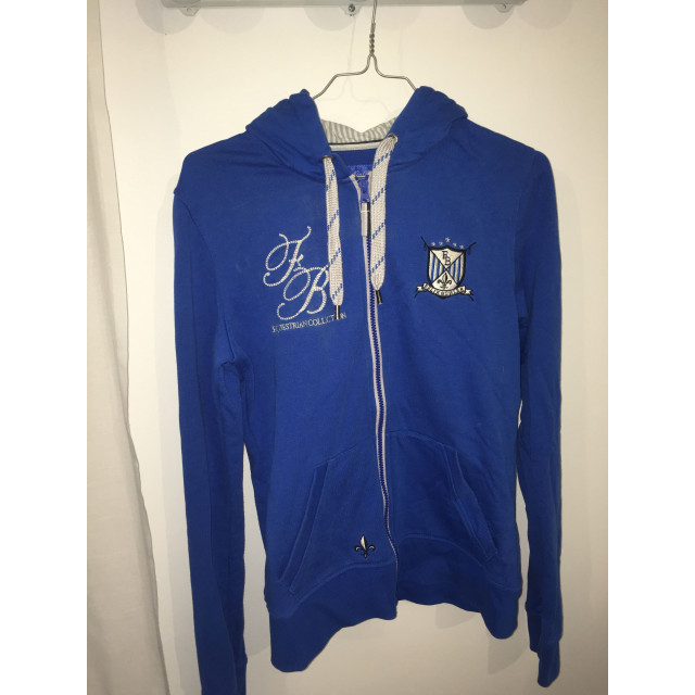 Sweat-shirt à capuche, Félix Bühler