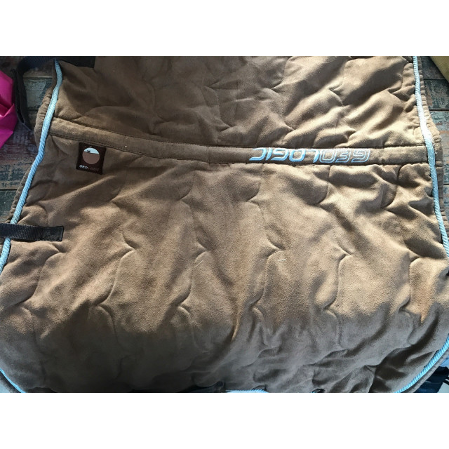 Tapis géologic marron