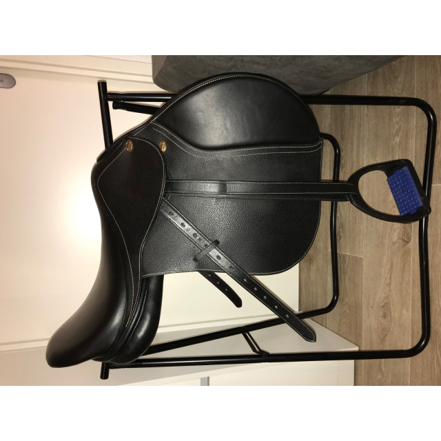 Selle Eric Thomas la Baule