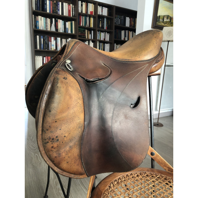 Selle devoucoux 16 pouces