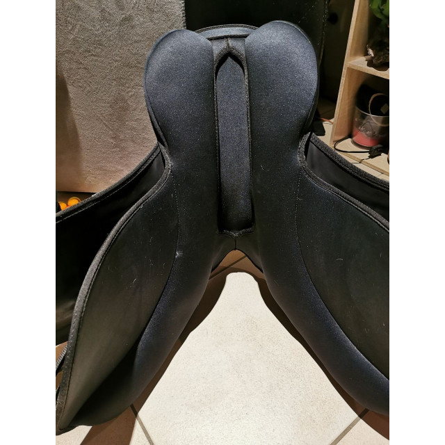 Selle mixte synthétique