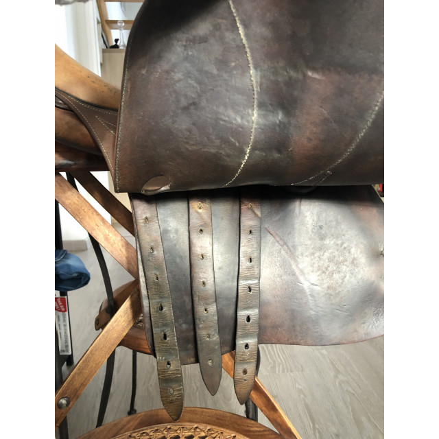 Selle devoucoux 16 pouces