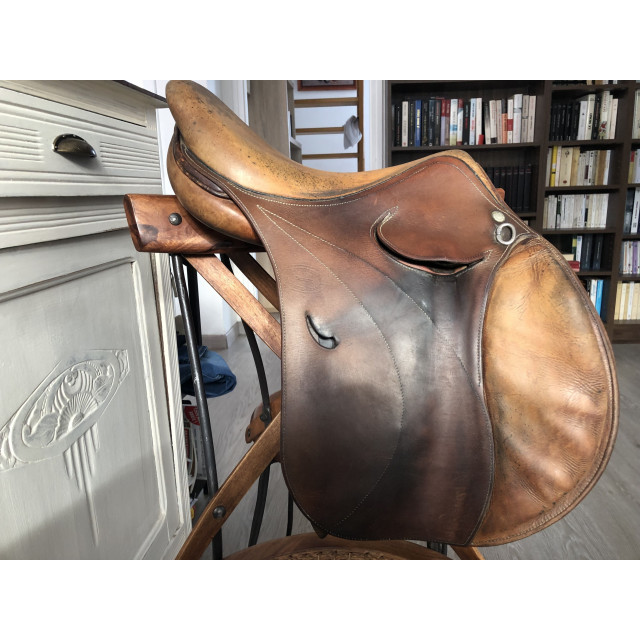 Selle devoucoux 16 pouces