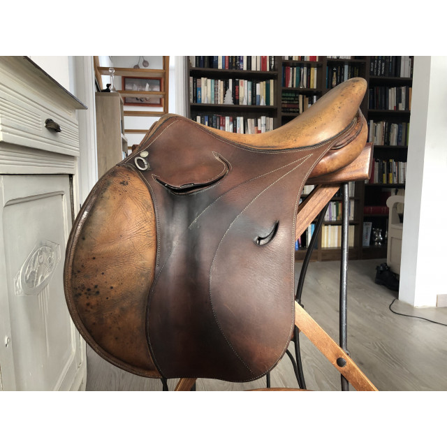 Selle devoucoux 16 pouces