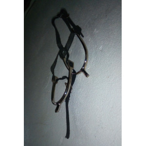 Éperons avec lanières