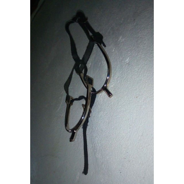 Éperons avec lanières