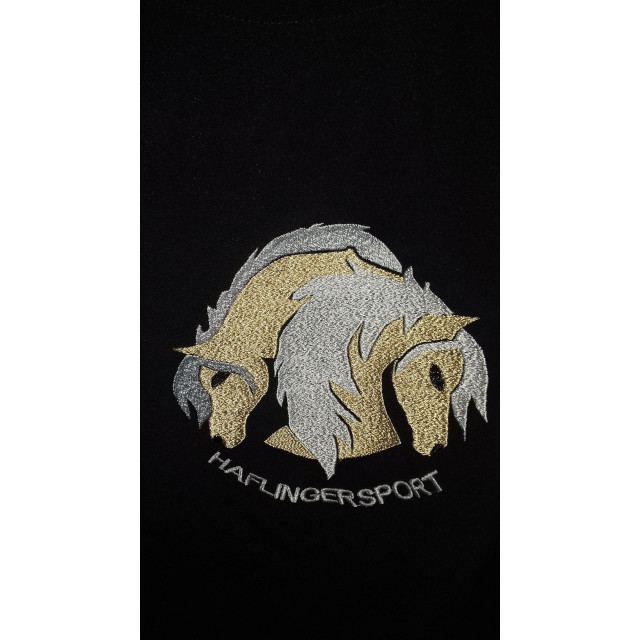 Veste noire avec des haflingers en 10 ans