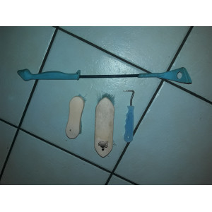 Kit de pansage + cravache