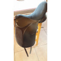 selle dressage synthétique Henri de Rivel