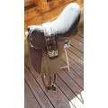selle dressage synthétique Henri de Rivel