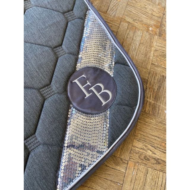 Tapis cheval comme neuf Felix Buhler